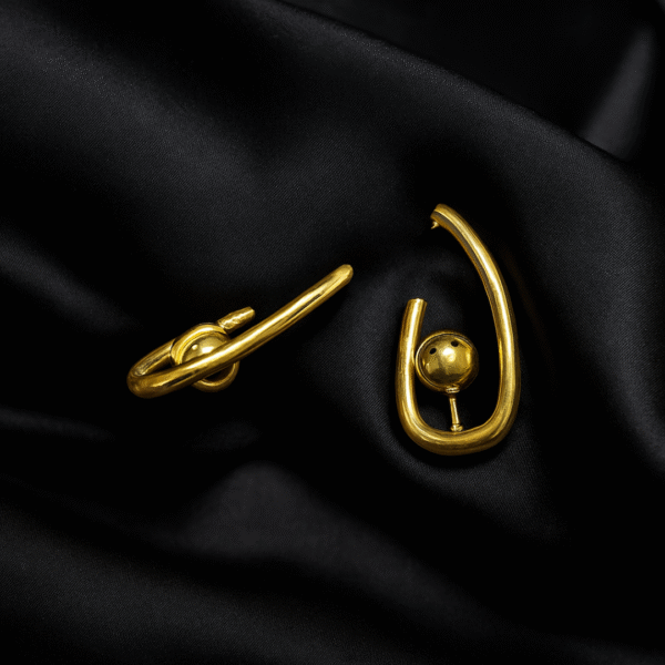LUSTROUS DROPS Earrings
