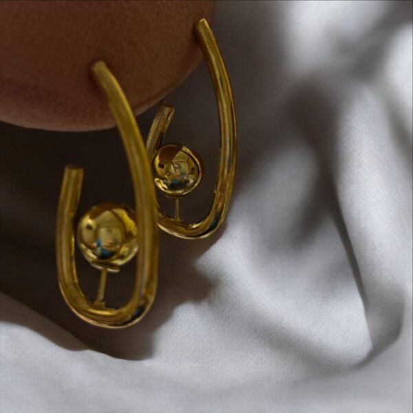 LUSTROUS DROPS Earrings - Image 2