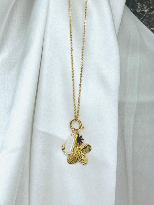 Starlight Bloom pendant - Image 2