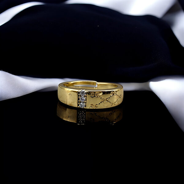 Curb Band Ring in Gold-Plated Stainless Steel